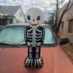 2 Foot Blow mold Halloween Skeleton yard decoration