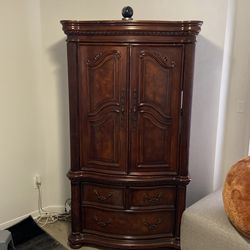 Armoire