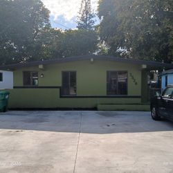 5526 NW 30 AVE Miami FL 33142 