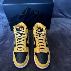 Nike Dunk High Wu-Tang (2024) size M7.5/W9