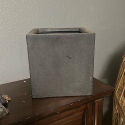 2 Medium Sized Black Flower Pot 