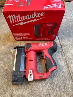 Milwaukee M12 23-Gauge Cordless Pin Nailer (Tool-Only)