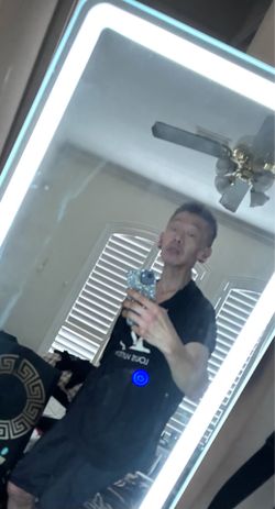 Stylish and modern LED lited mirror