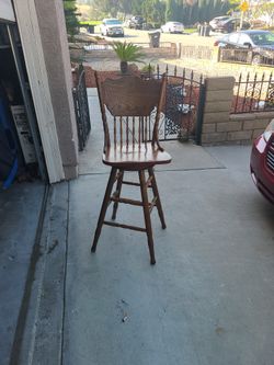Rotating wooden chair