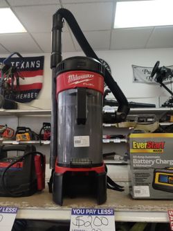 Milwaukee Vacuum Backpack