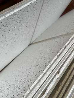 Ceiling tiles