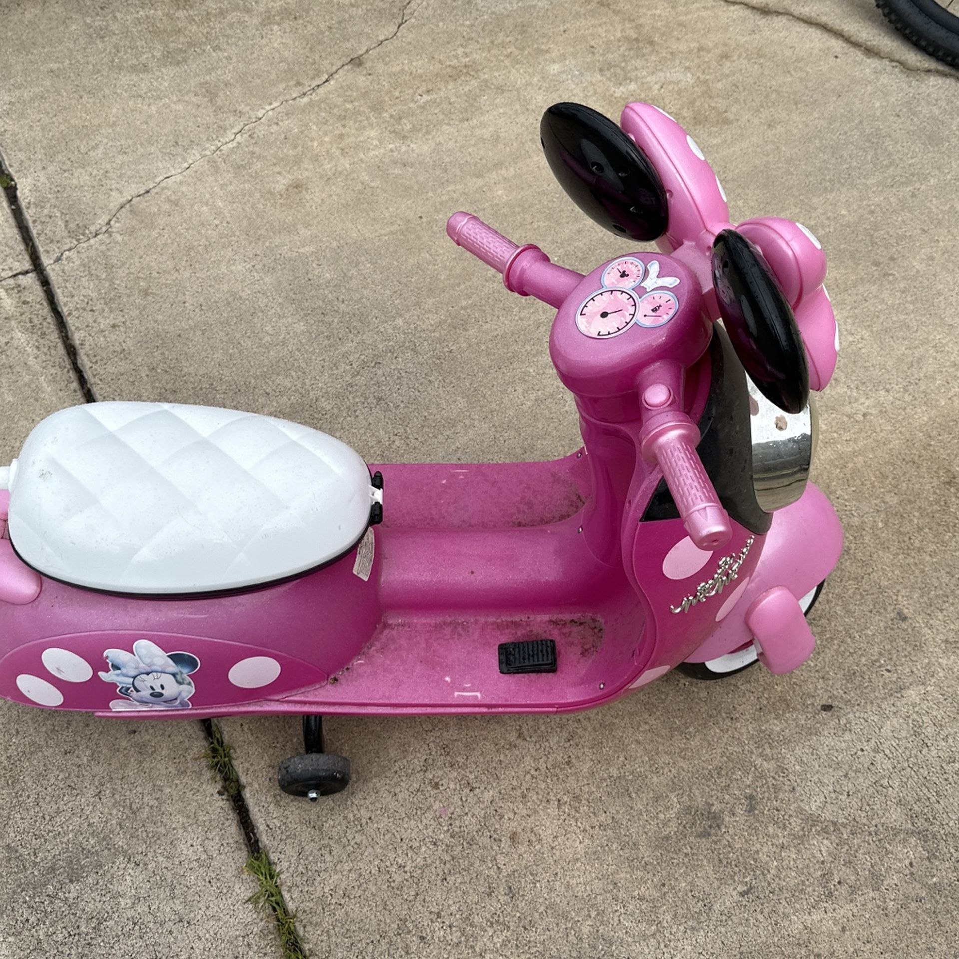 Minnie Mouse Kids Scooter