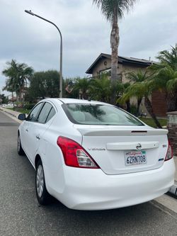 Nissan Versa sv for sale