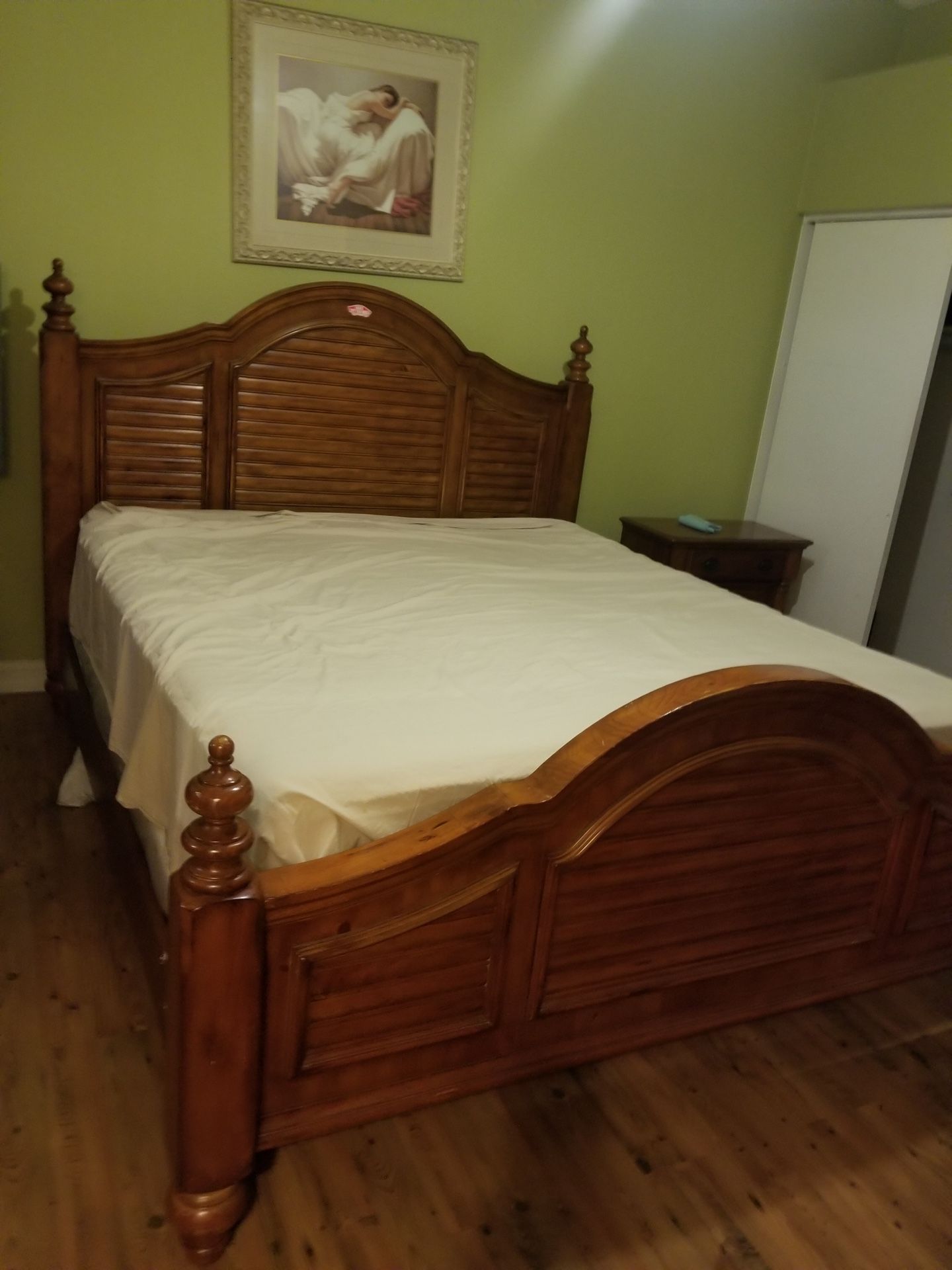 Cal King Bedroom Set 