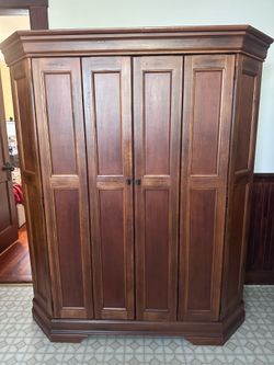 Solid Wood Entertainment Center. Free