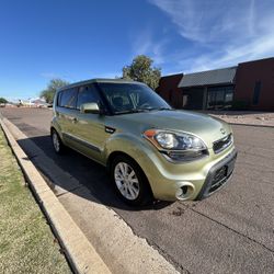 🚗 2013 Kia Soul!– Runs Great! 🚗