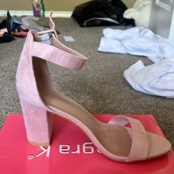 Allegra K light pink heels 