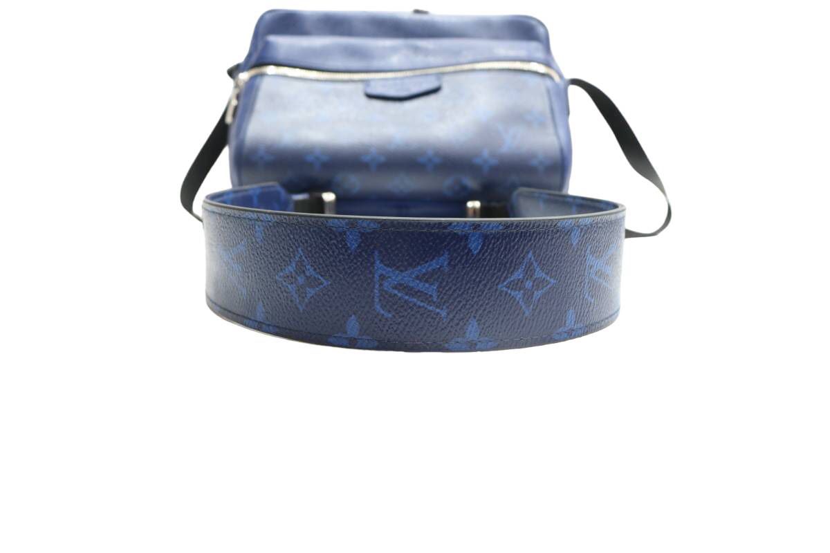 Pre-owned Louis Vuitton Outdoor Messenger Monogram Pacific Taiga Blue  Shoulder Bag for Sale in Norwalk, CA - OfferUp