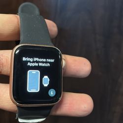 Apple Watch Series 4 Cellular! Like New! 