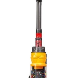 Toy vacuum 