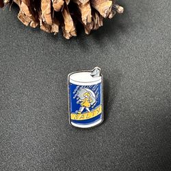 Classic Salt Bottle Shaker Pin Brooch 