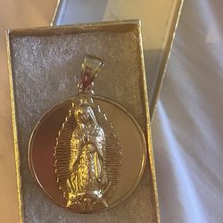 10kt DOUBLE SIDE MEDALLA  VIRGEN AND SAGRADO CORAZON