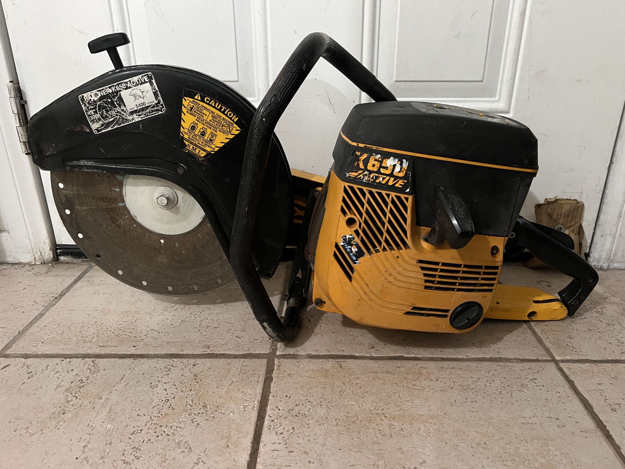 Husquavna K650 cut off saw, 12 inch, Good condition, Work perfectly