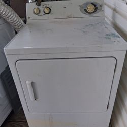 GE Dryer (Runs Excellent) 