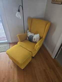 Ikea STRANDMON
Wing chair