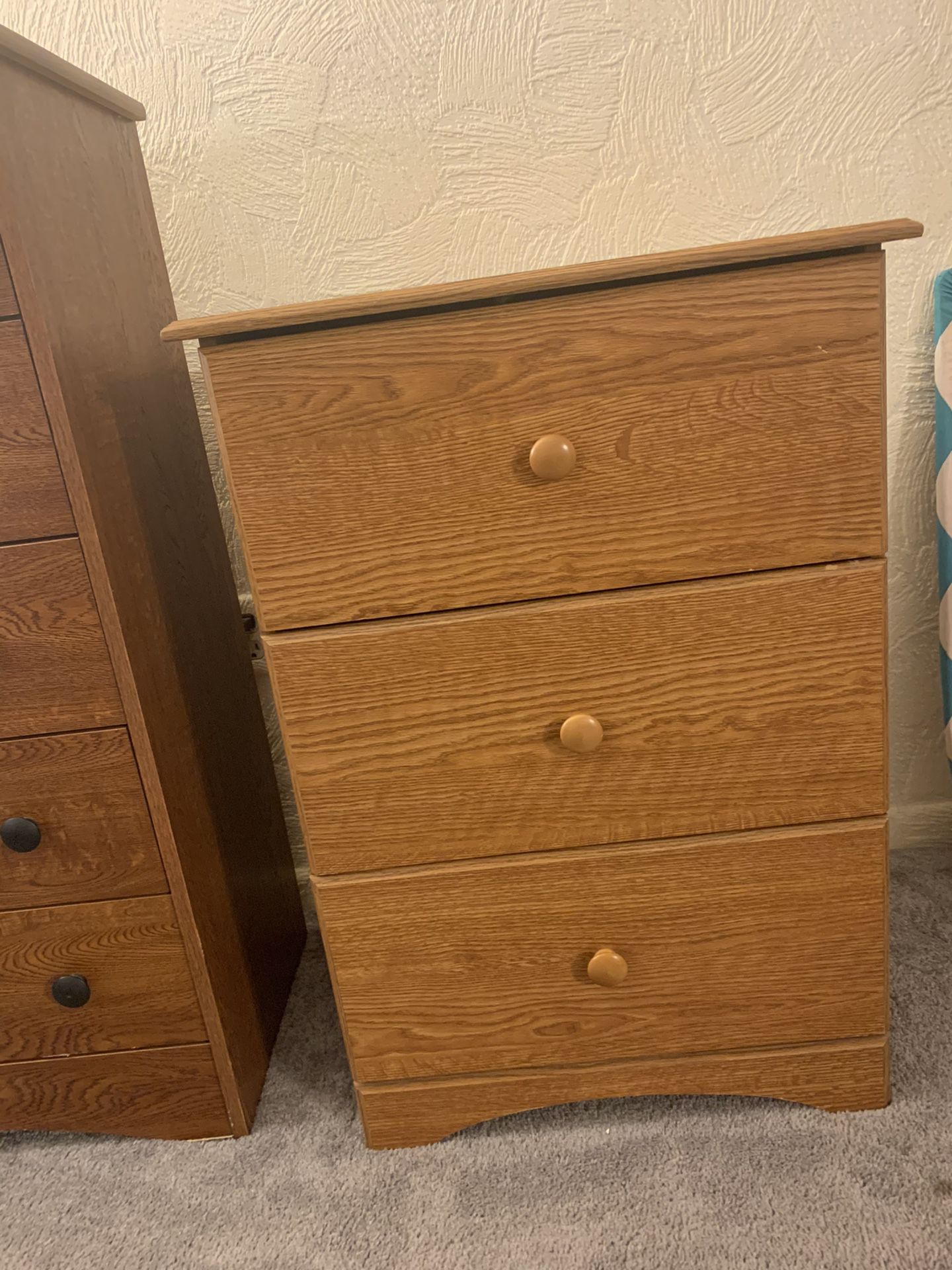 Wooden 3 drawer dresser
