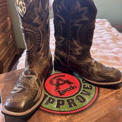 Women’s Laredo boots Size 10 