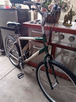 NICE BIKE SCHWINN SIERRA TIRES SIZE 26 READY TO RIDE