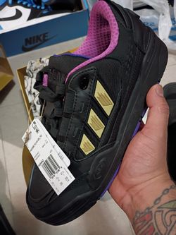 Adidas Yu Gi Oh Size 8 With Seal Dark Magician Promo Card With Adidas Stamp