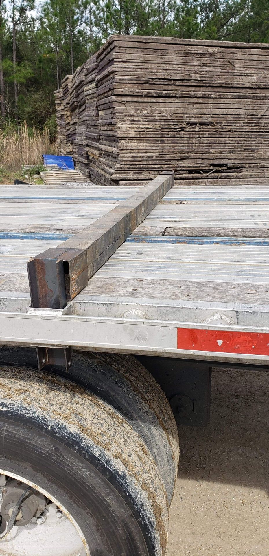 Pipe Stake DUNNAGE HOLDER w/ Safety Pin Hole for Hotshot/Flatbed