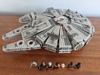 Lego Star Wars Millennium Falcon 75105 with instruction book.