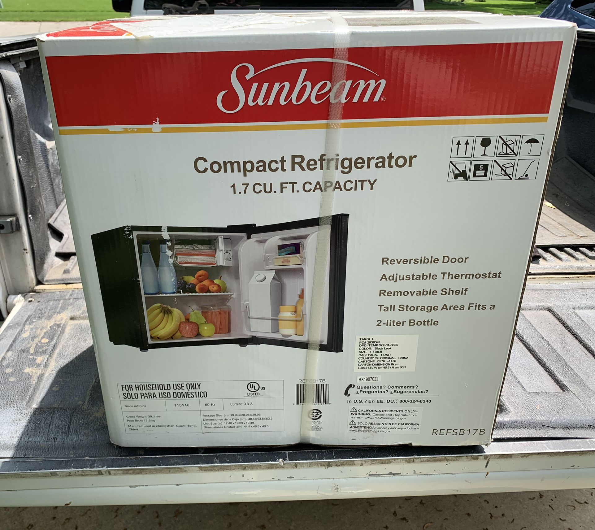 New Sunbeam Compact Refrigerator 1.7 Cu Ft
