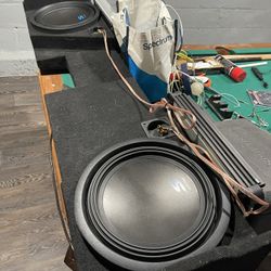Chevy Silverado, 2015 Speaker Box