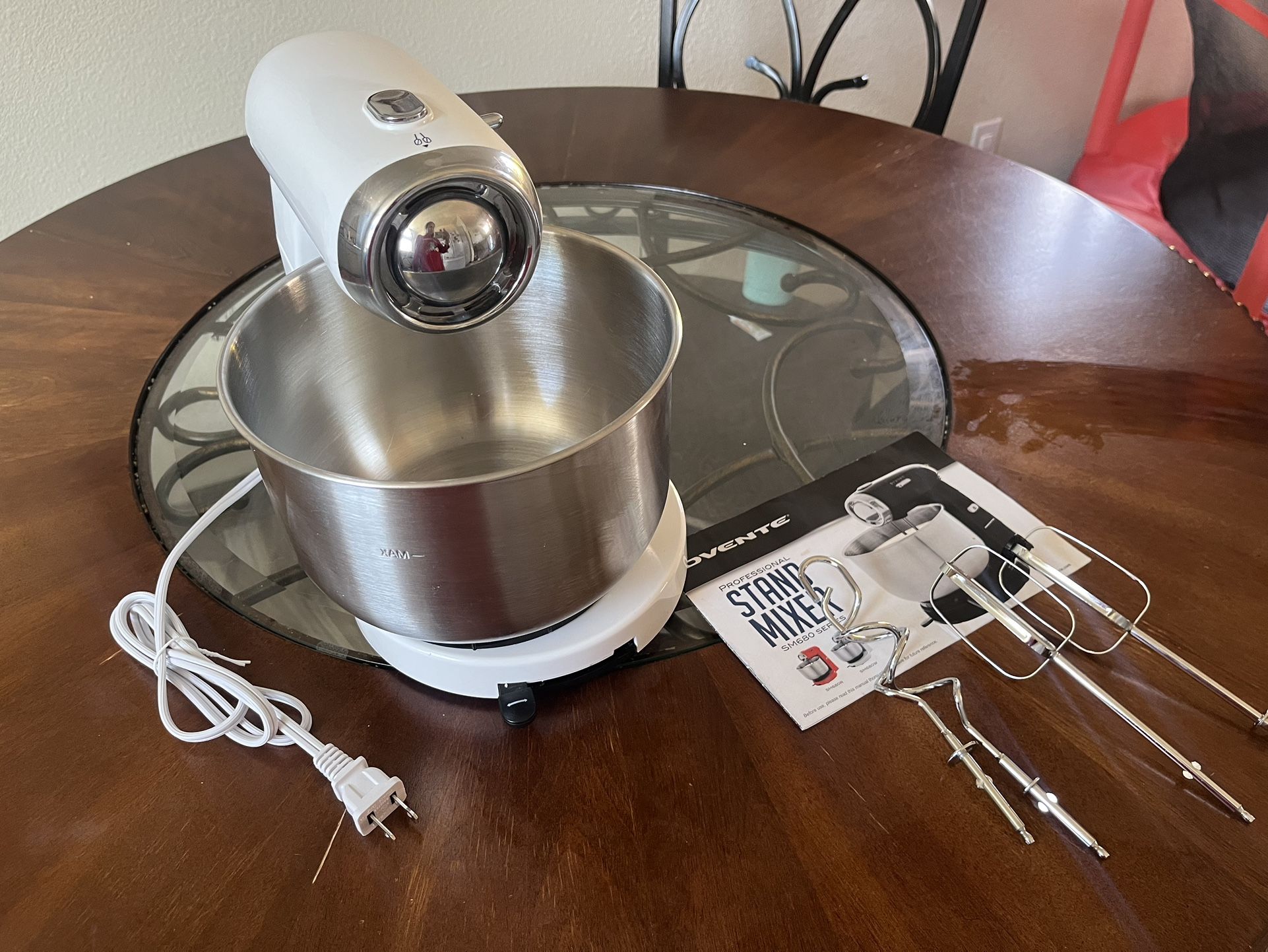 Ovente Stand Mixer (white)