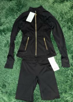 “Lululemon” Black/Gold set