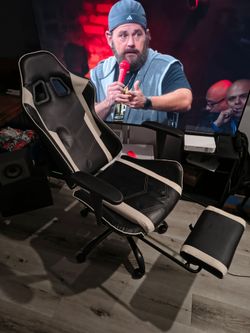 Gaming chair