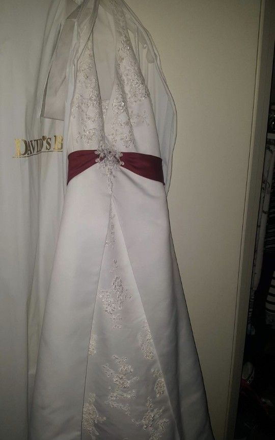 New Davids Bridal Dress