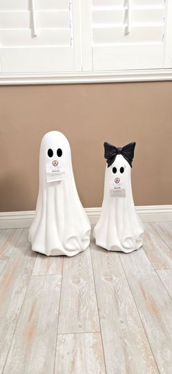 My texas house  Halloween ghost girl and boy