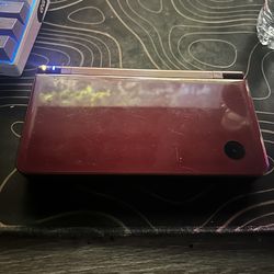 Nintendo DSI XL