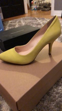 Trendy yellow heels size 6 $8