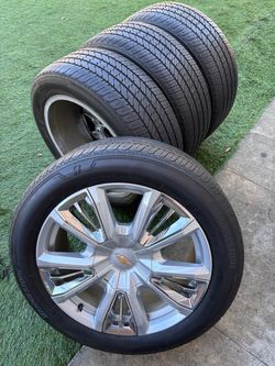 22 OEM Chevy Silverado wheels and tires
