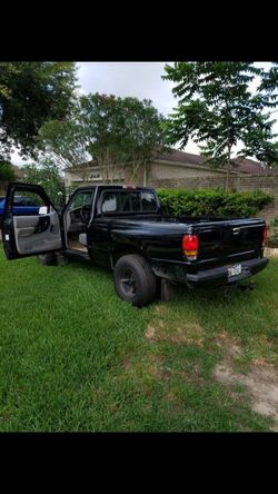 1997 Mazda B2300 with camper