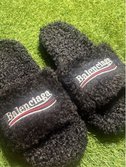 New black Balenciaga fur slides