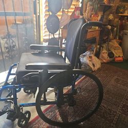 Catalyst Wheelchair 