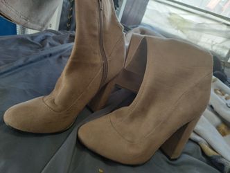 Size 6 Women's Boots