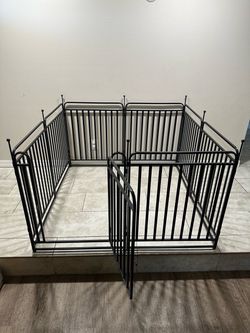 Tall Heavy Duty Playpen / Pet Fence