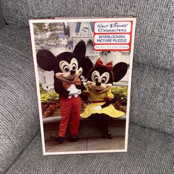 Walt Disney Mickey & Minnie Interlocking  Picture Puzzle