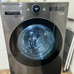 LG Washer and Dryer combo For 