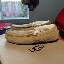 Uggs Size 9 