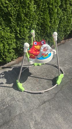 Baby bouncy jumper