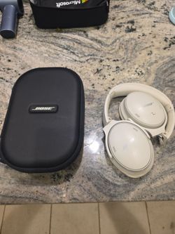 Bose QuietComfort Wireless Headphones with Case